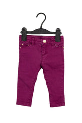 Pantalón morado tipo jean