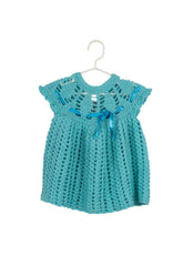 Vestido a crochet celeste. 2 años