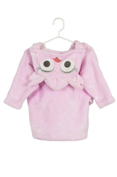 Bata niña color rosado con diseño de cara de buho en capucha