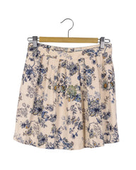 Falda corta, STRADIVARIUS de flores. Talla S.