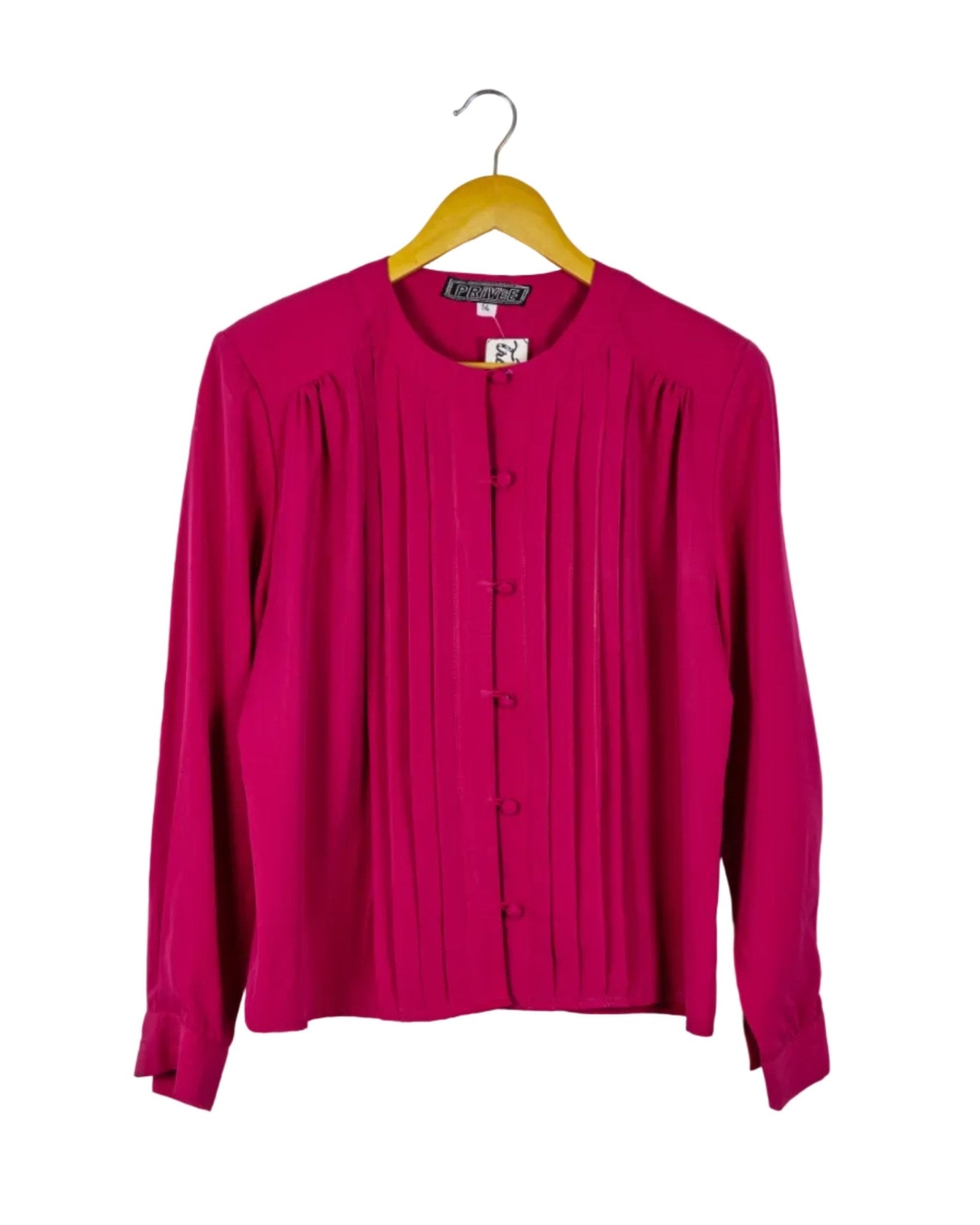 Blusa PRIVEE fucsia con botones y hombreras