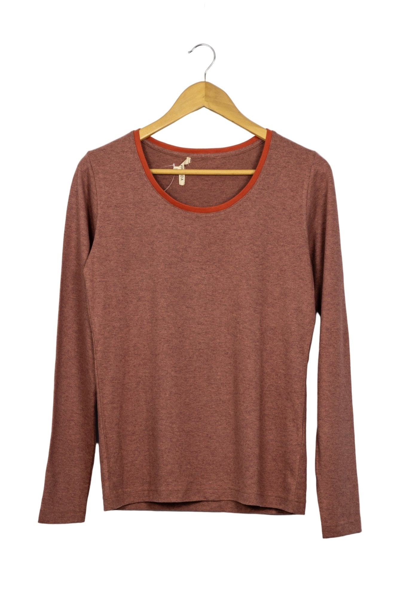 Polo manga larga tono ladrillo jaspeado con cuello naranja