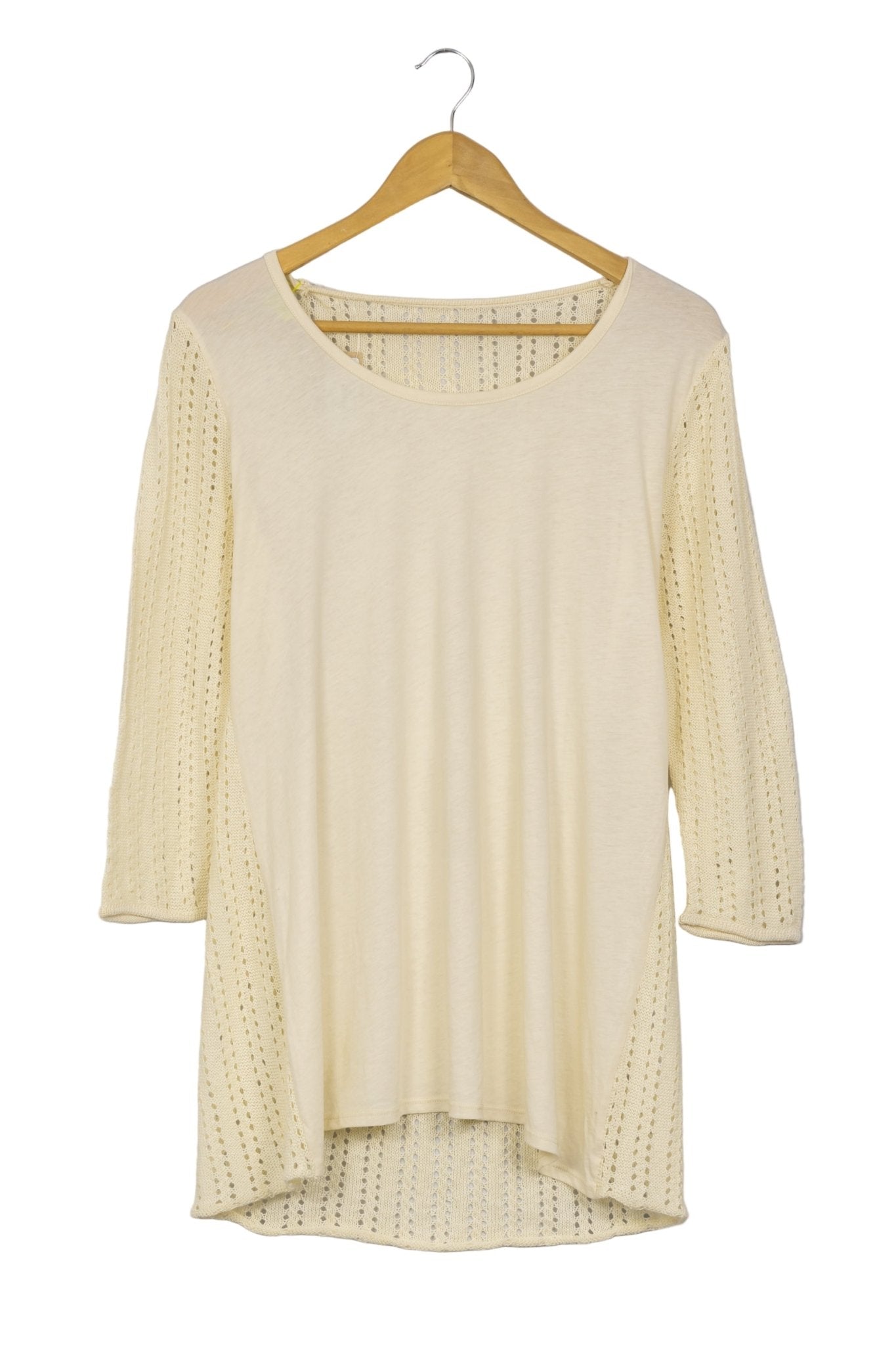 Chompa crema calada con delantero tipo polo