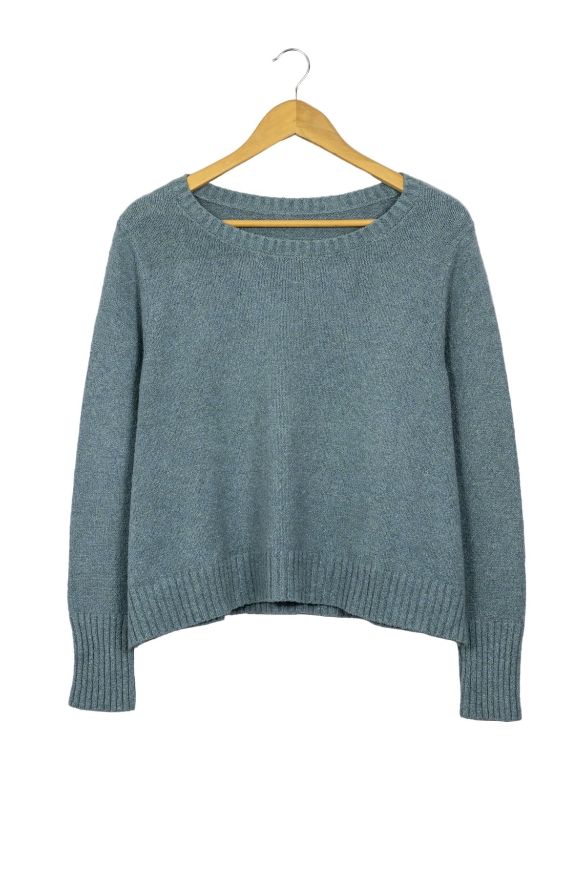 Chompa celeste gruesa corte en A