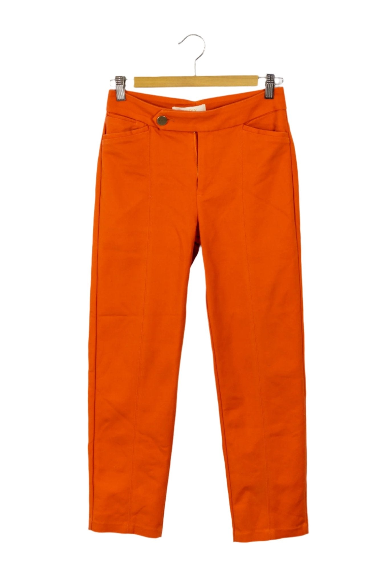 Pantalón Moixx anaranjado de vestir tiro alto recto.