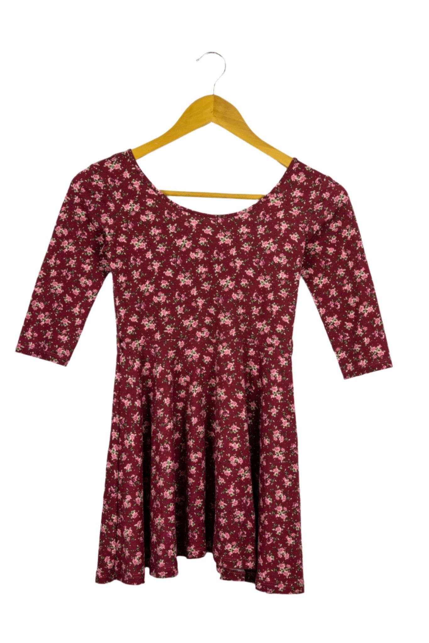 Vestido en algodón vino con florecitas rosas