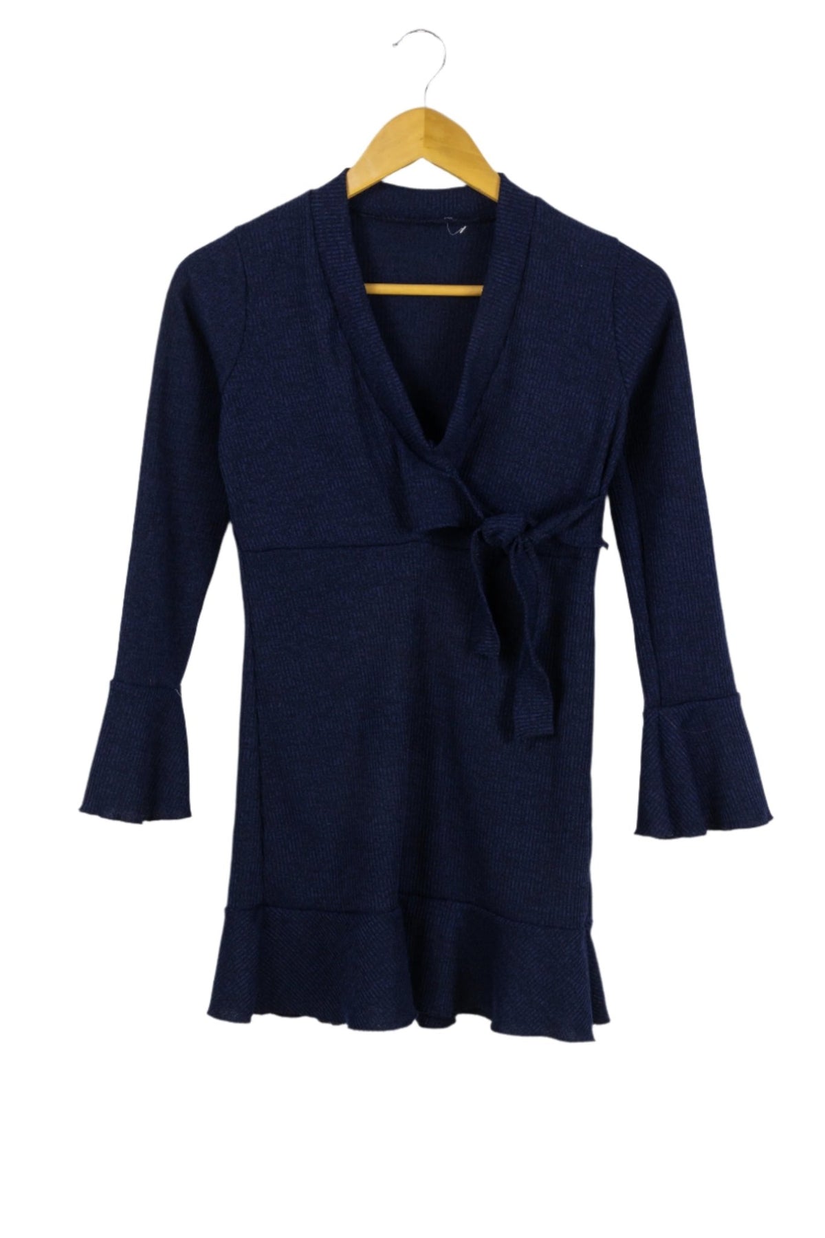 Vestido azul marino tejido corto manga larga con cruze en busto y amarre de lado