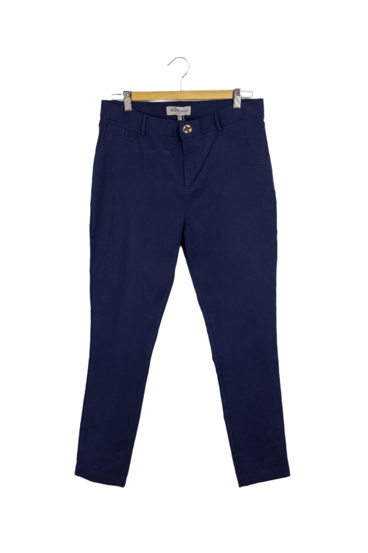 Pantalón Brigitte Naux azul marino, botón dorado en frente y bolsillos de decoración