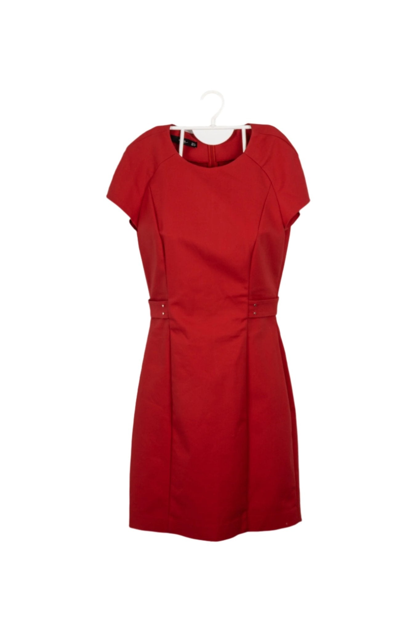 Vestido Mango rojo mana corta, con cierre